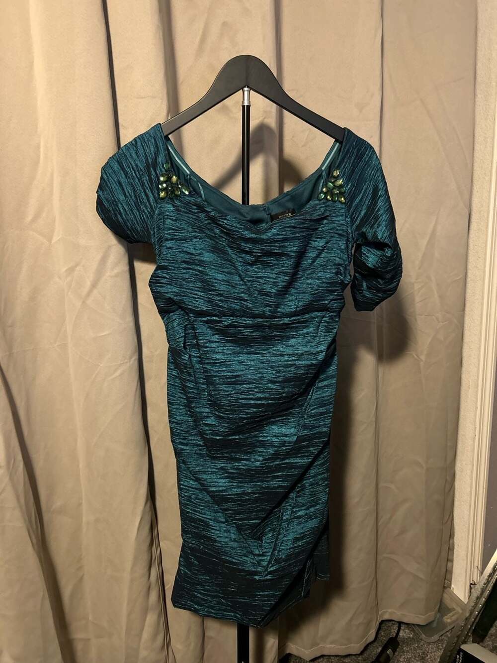 Alex Evenings Petite Off-the-Shoulder Side-Ruching Beaded Sheath Dress in Teal S